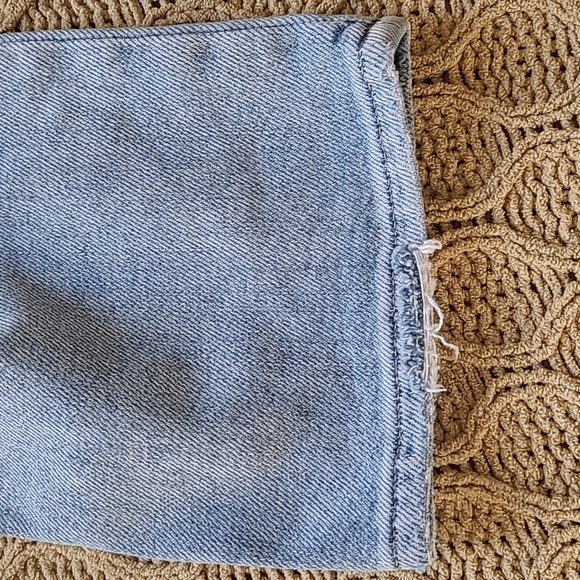 J. Crew Slouchy Boyfriend Jean in 'Norwich' Wash with Bandana Patch - Size 28 - Picture 10 of 10